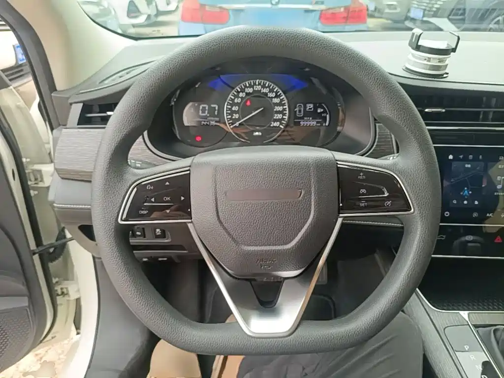 Venucia D60 — миниатюра 11