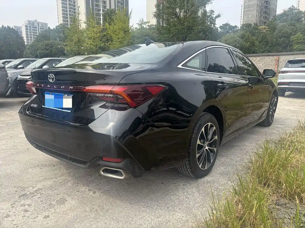 Toyota Avalon — миниатюра 7