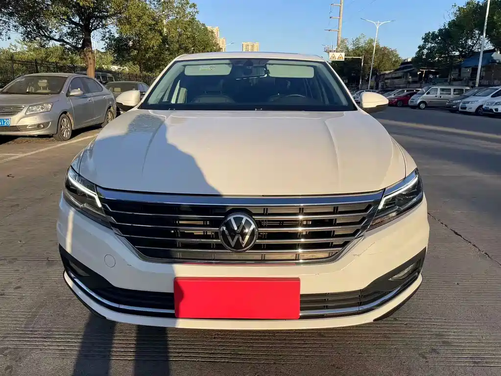 Volkswagen Lavida — миниатюра 2