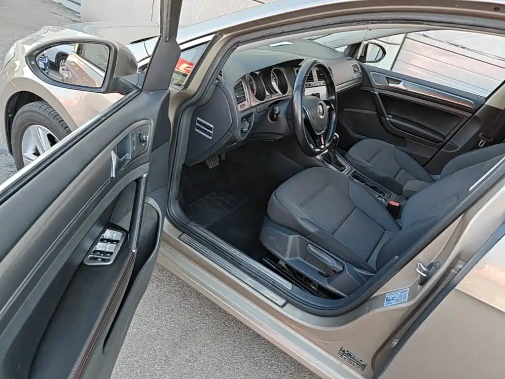 Volkswagen Golf — миниатюра 16