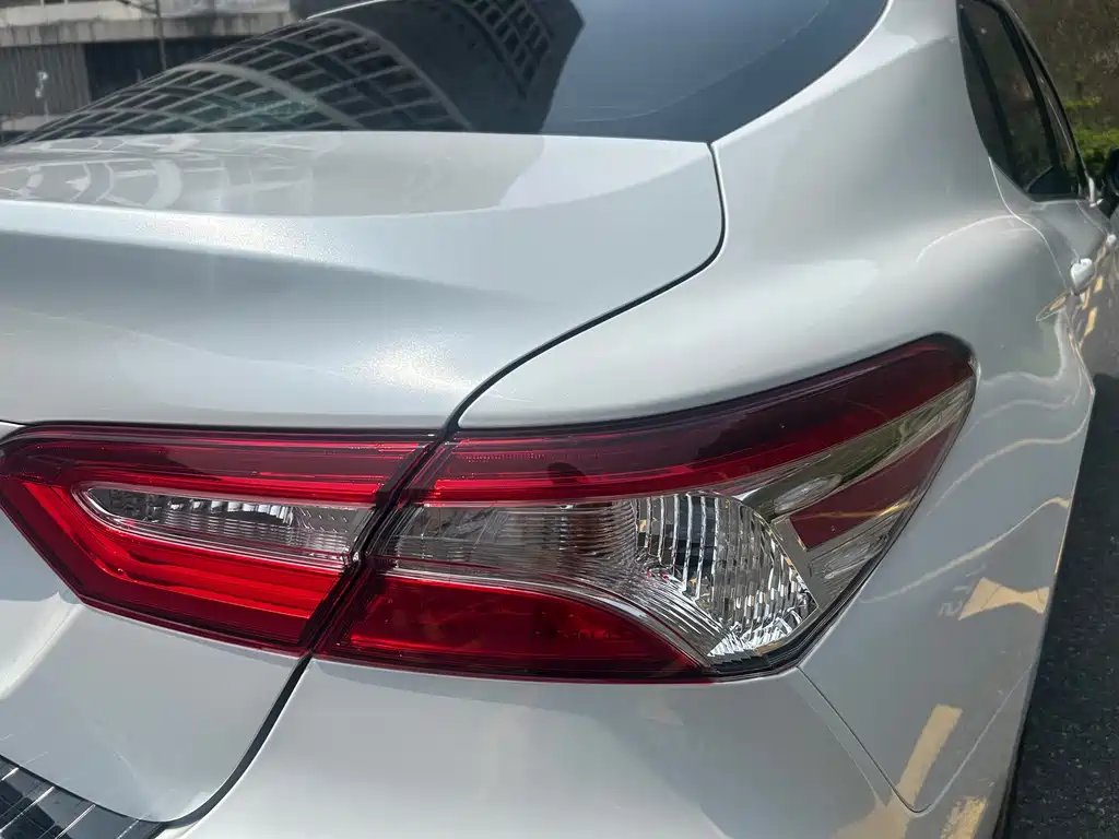 Toyota Camry — миниатюра 25