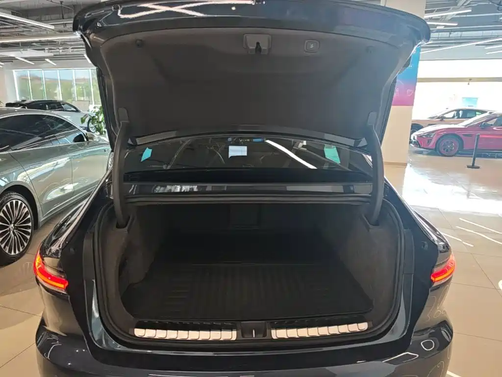 NIO ET7 — миниатюра 19