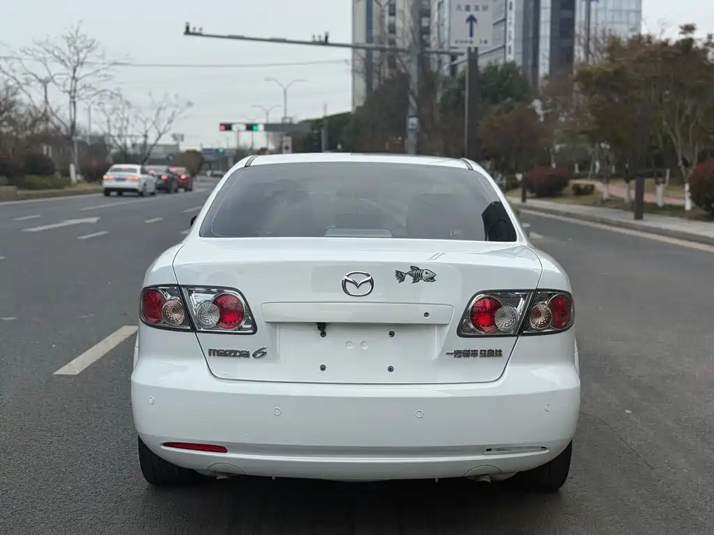 MAZDA 6