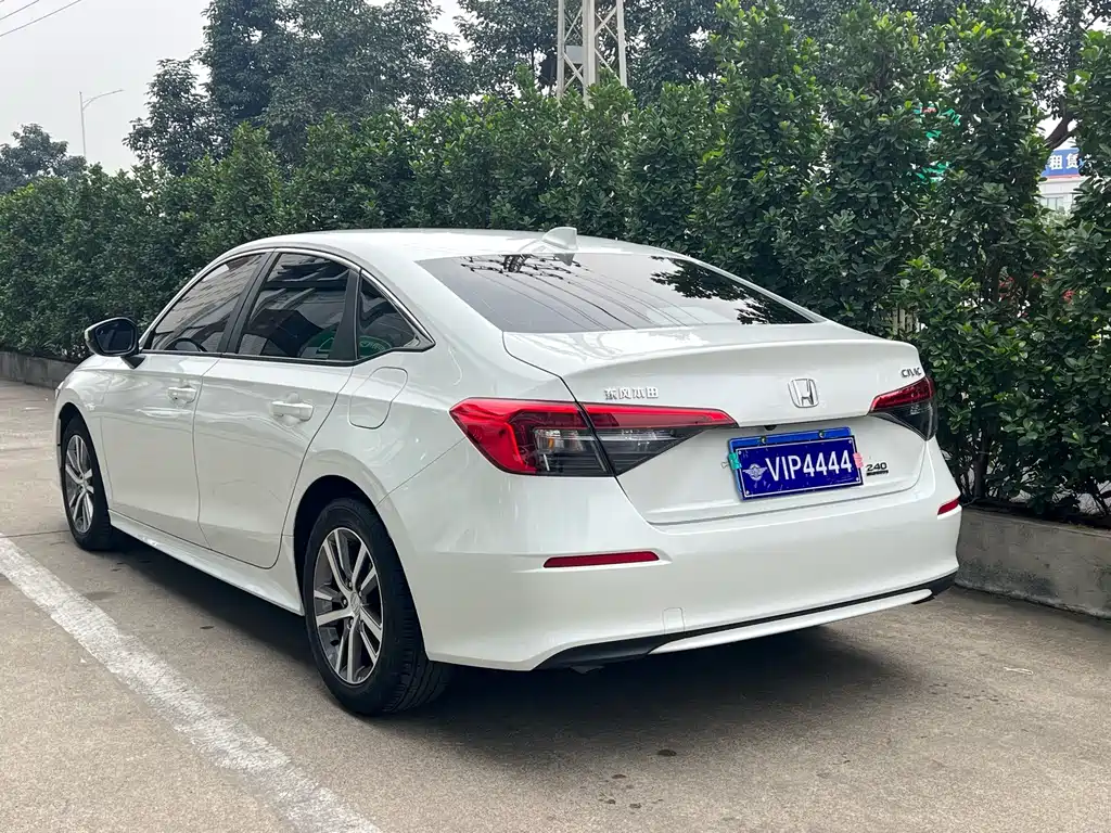Honda Civic — миниатюра 4