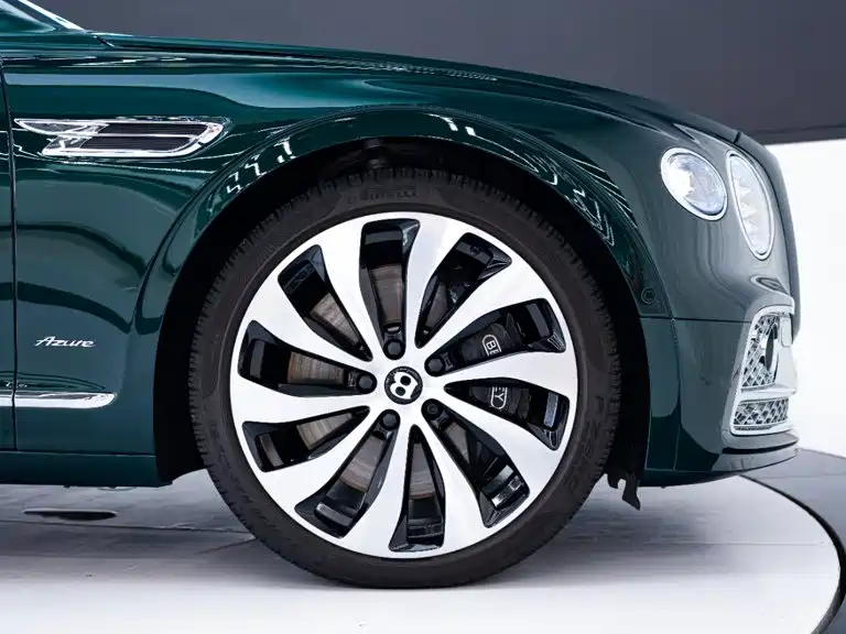 Bentley Flying Spur — миниатюра 24