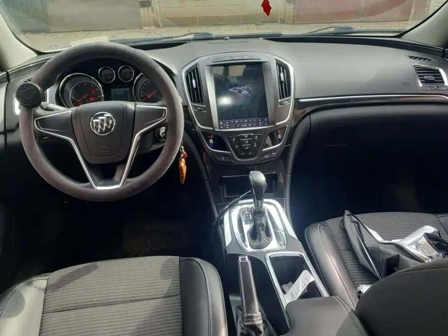Buick Regal — миниатюра 12