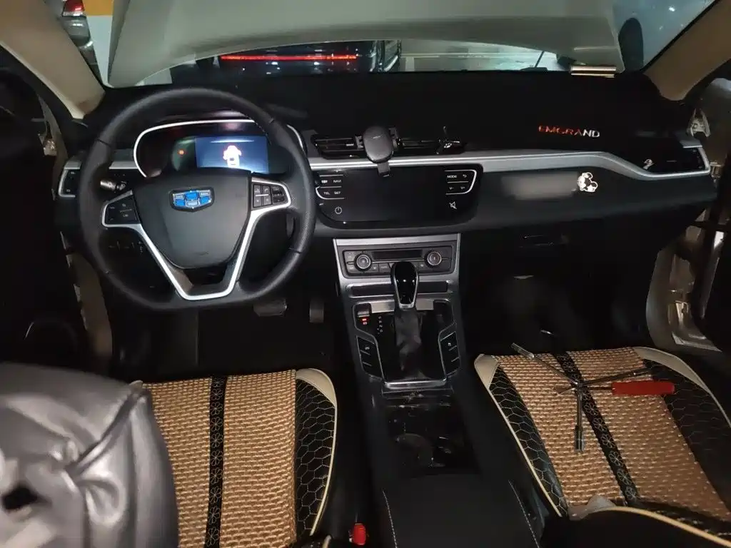 Geely Emgrand — миниатюра 10