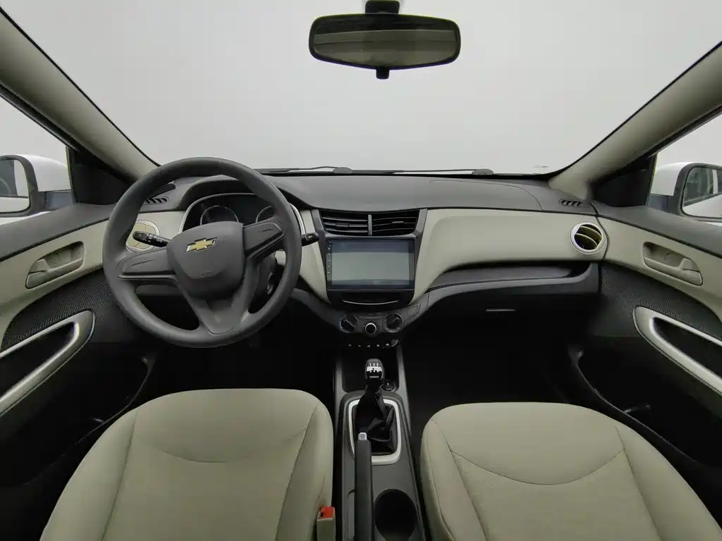 Chevrolet Sail — миниатюра 5