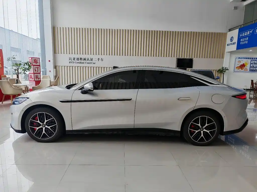 BYD Han L — миниатюра 4