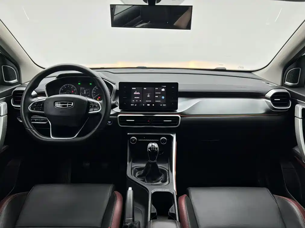 Geely Binyue — миниатюра 19