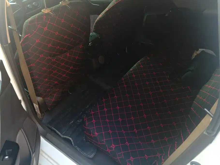 Baojun 310W — миниатюра 11