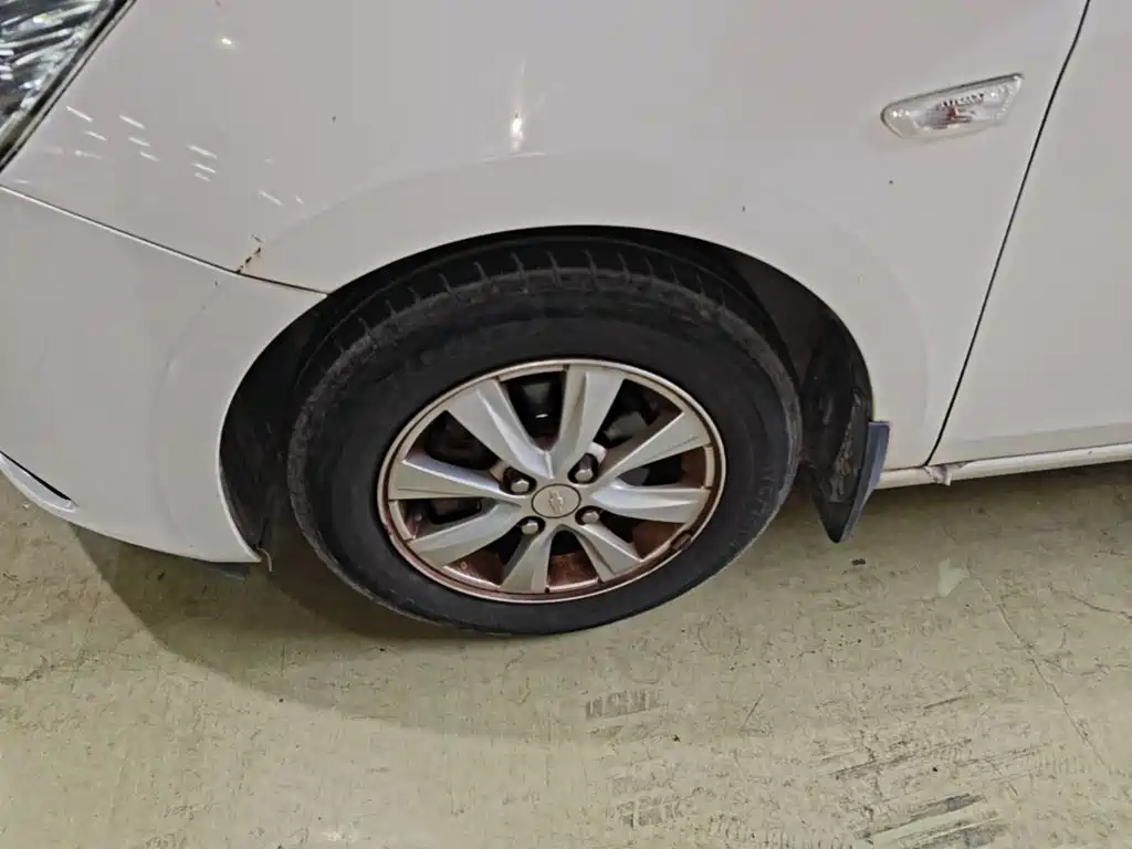 Chevrolet Sail — миниатюра 23