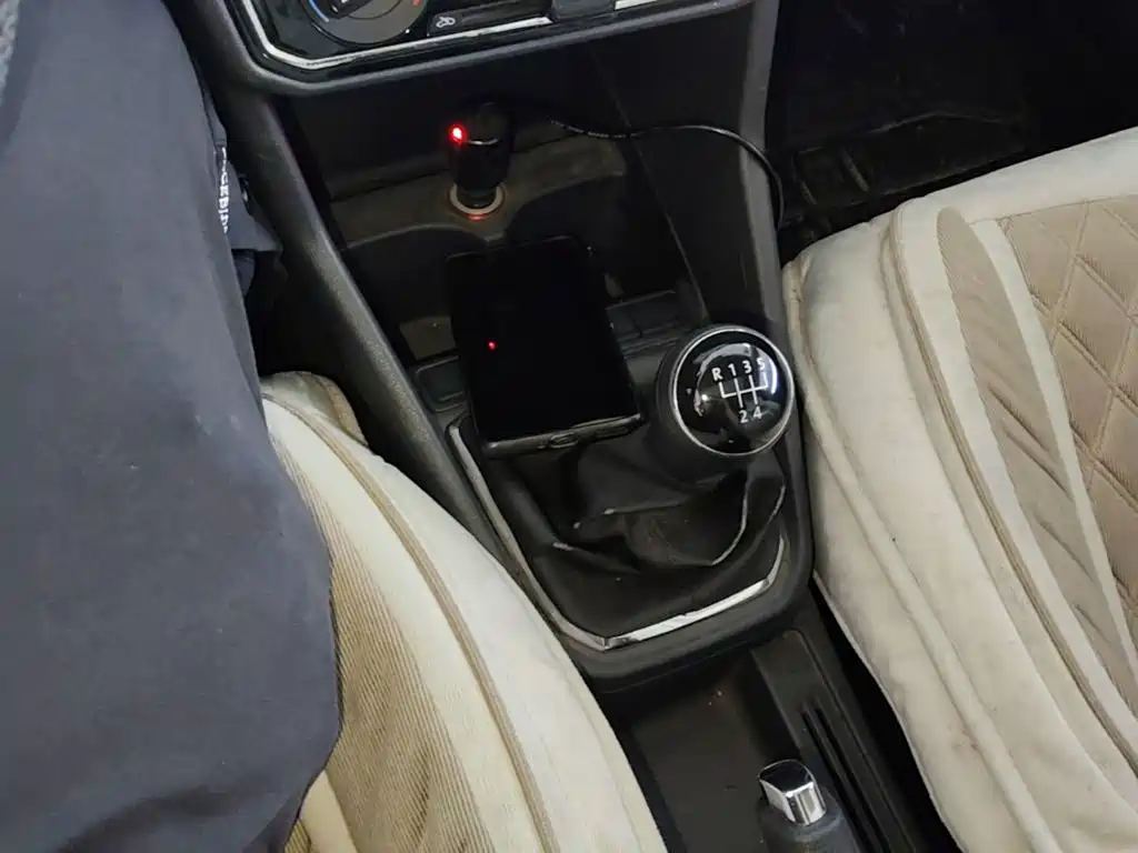 Volkswagen Jetta — миниатюра 14