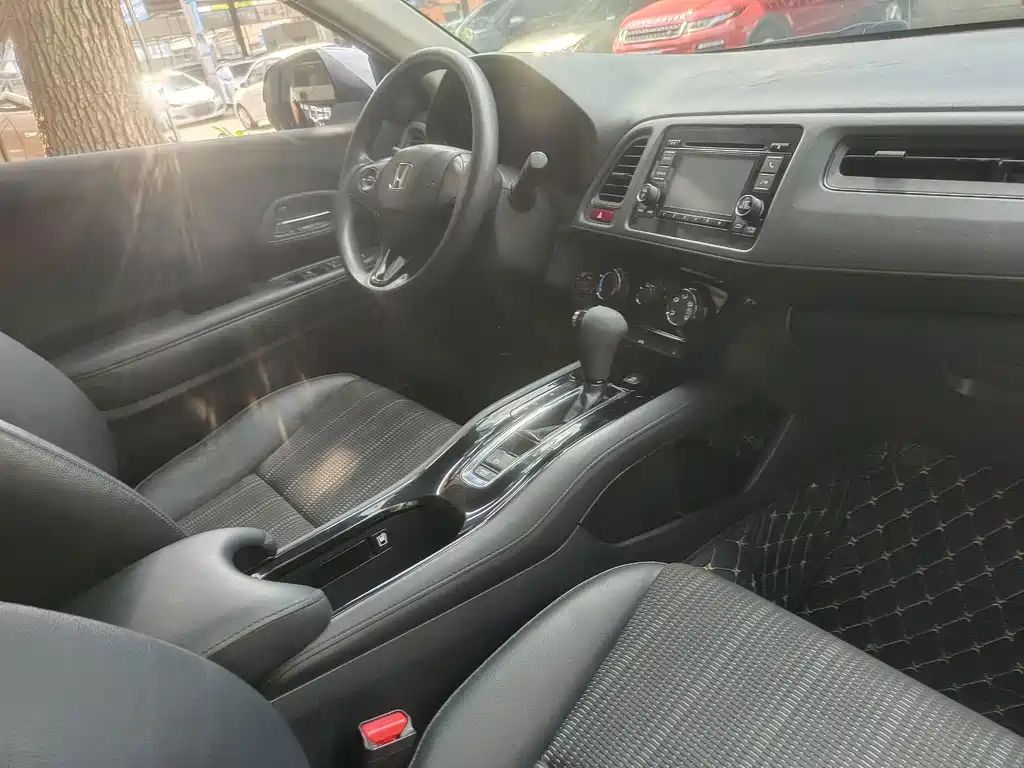 Honda Vezel — миниатюра 8