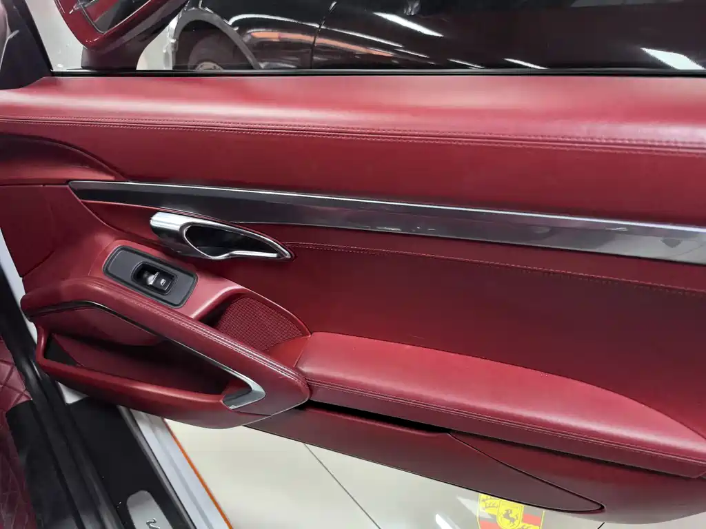 Porsche Cayman — миниатюра 12