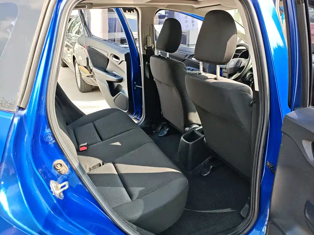 Honda Fit — миниатюра 12