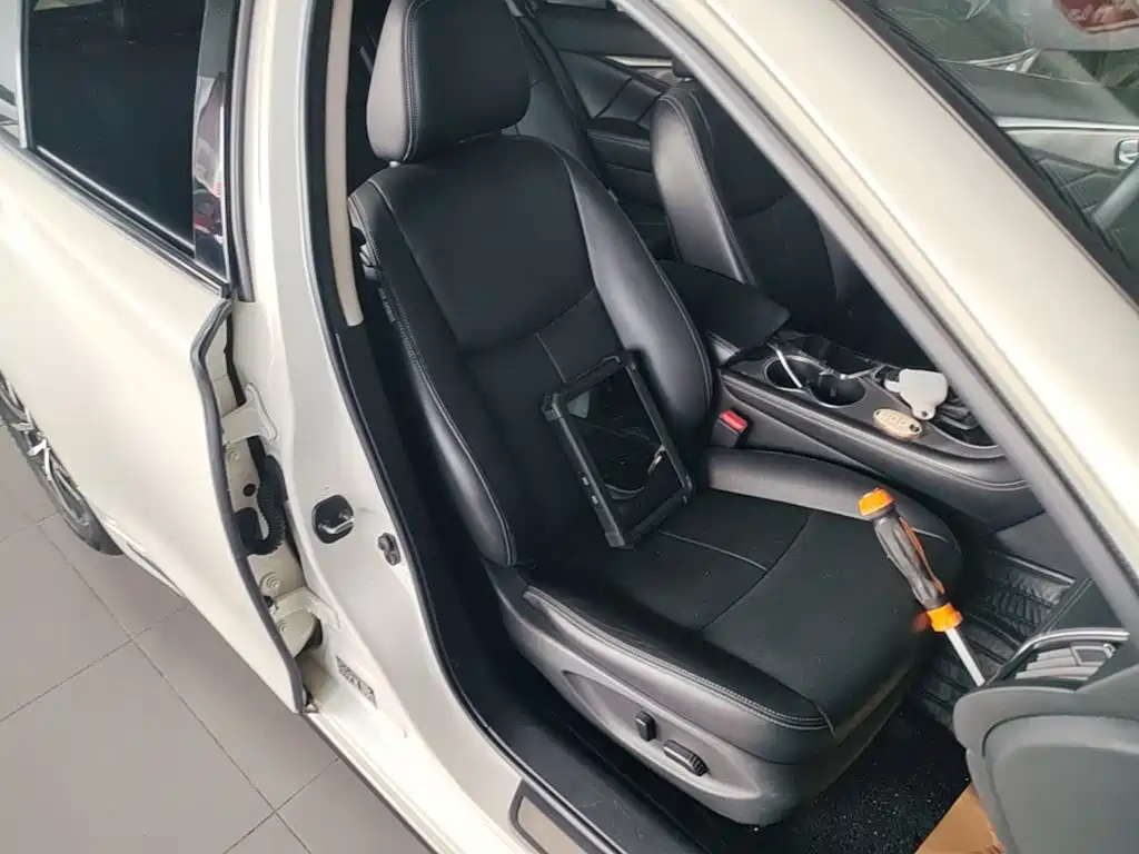 Infiniti Q50L — миниатюра 25