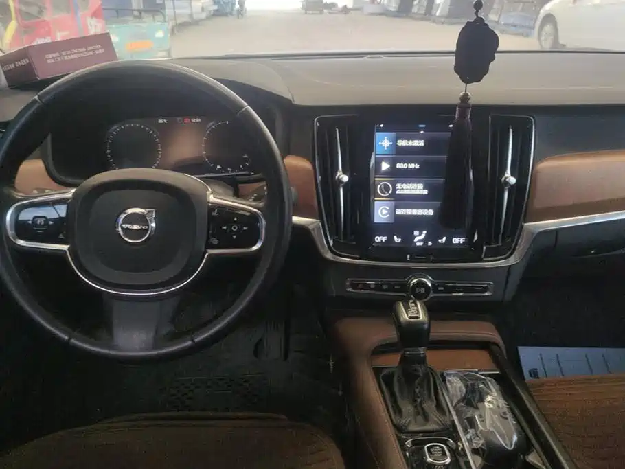 Volvo S90 — миниатюра 12