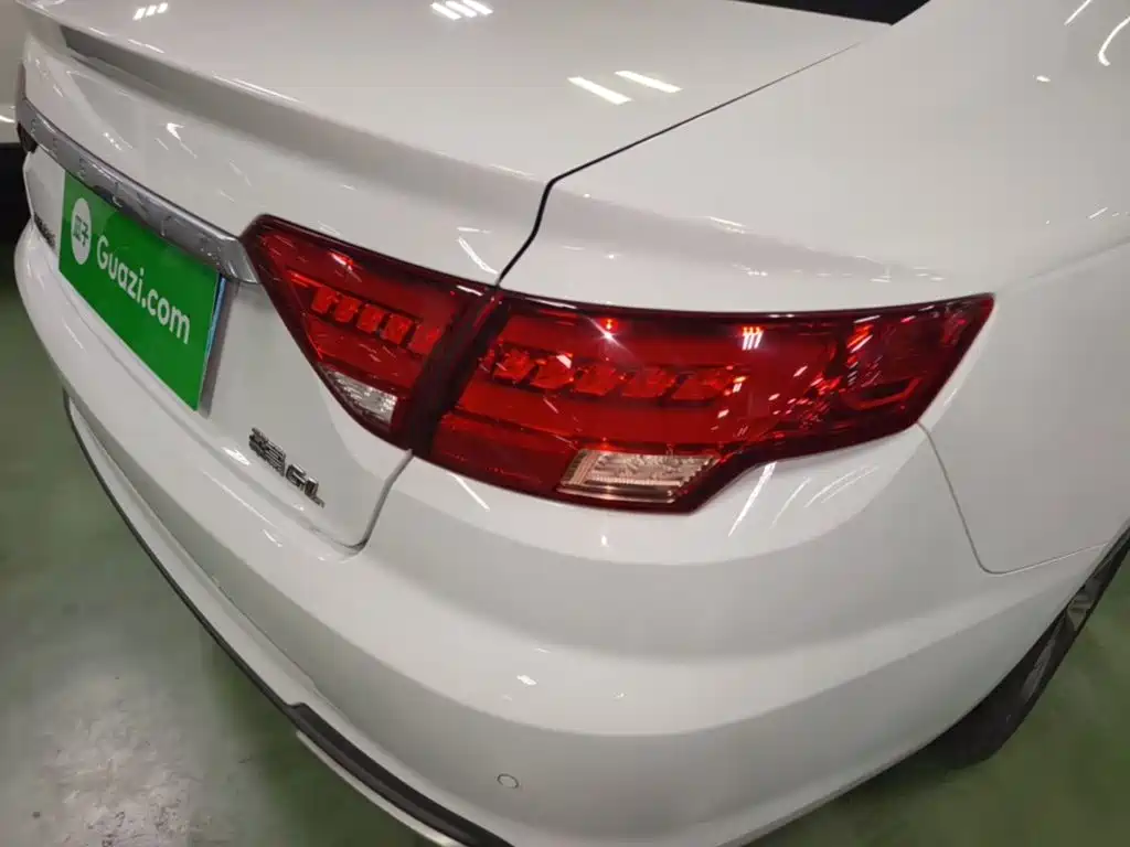Geely Emgrand GL — миниатюра 8