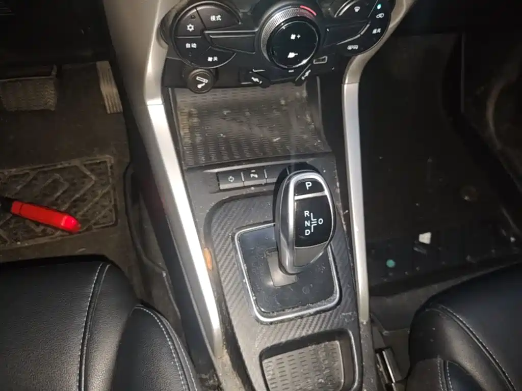 BYD Yuan EV — миниатюра 14