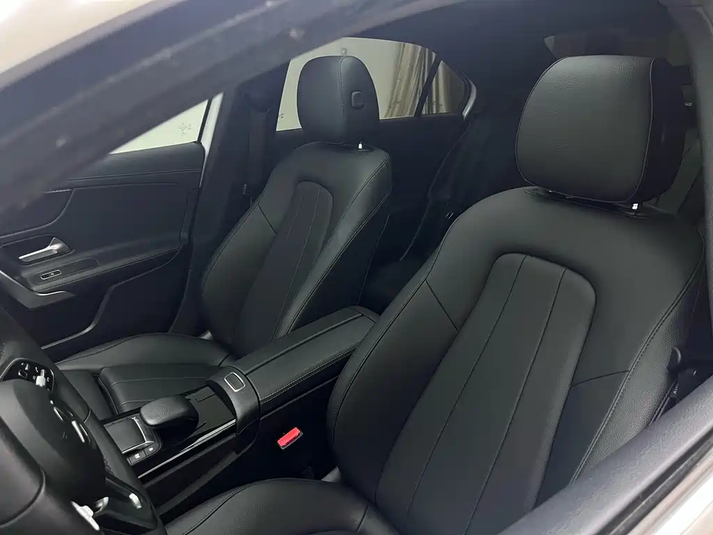 Mercedes-Benz A-Class — миниатюра 13