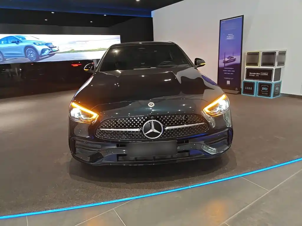Mercedes-Benz C-Class — миниатюра 3