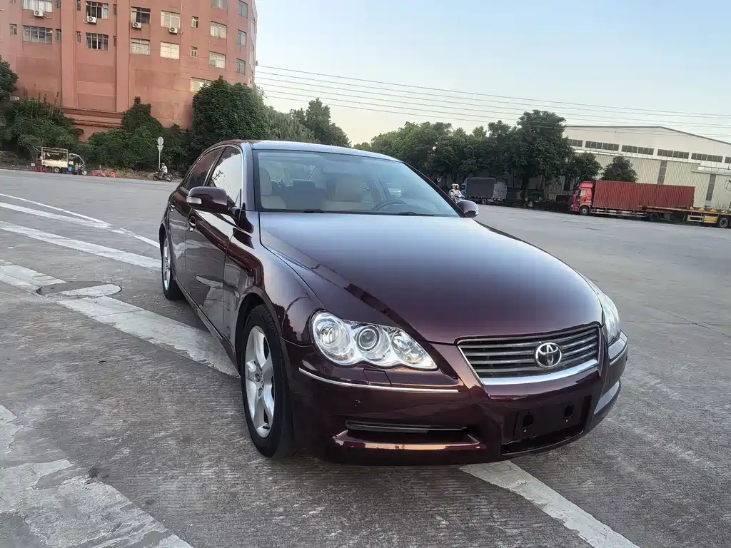 Toyota Reiz — миниатюра 3