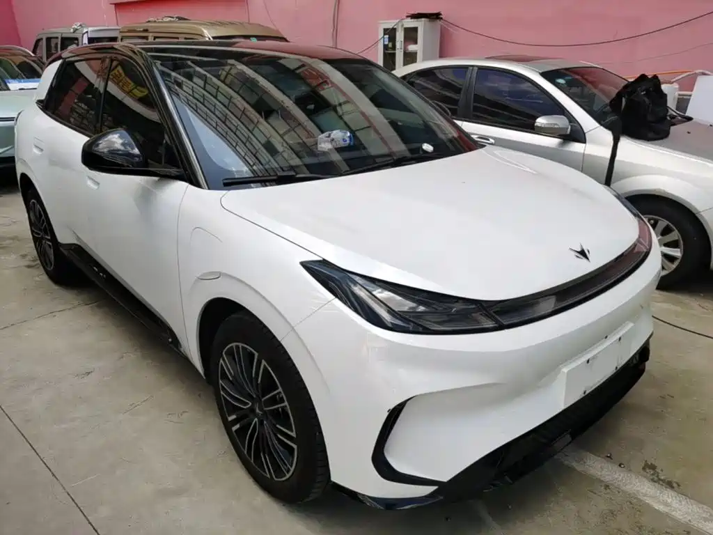 ARCFOX Beta T1 — миниатюра 4