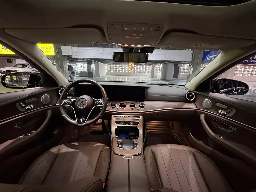 Mercedes-Benz E-Class — миниатюра 6