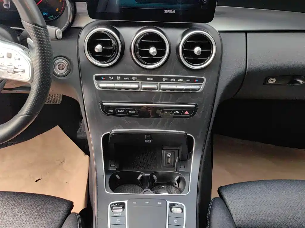 Mercedes-Benz C-Class — миниатюра 10