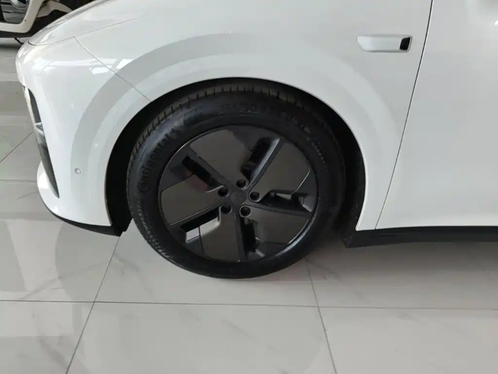 Li Auto Li i8 — миниатюра 23