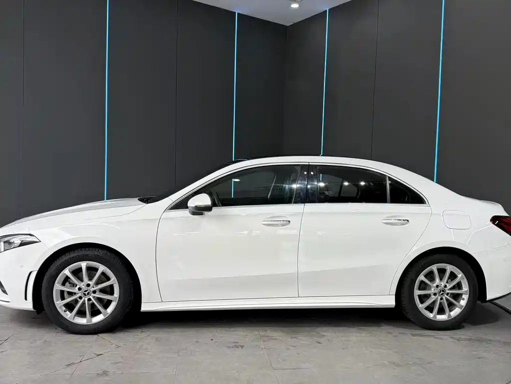 Mercedes-Benz A-Class — миниатюра 4