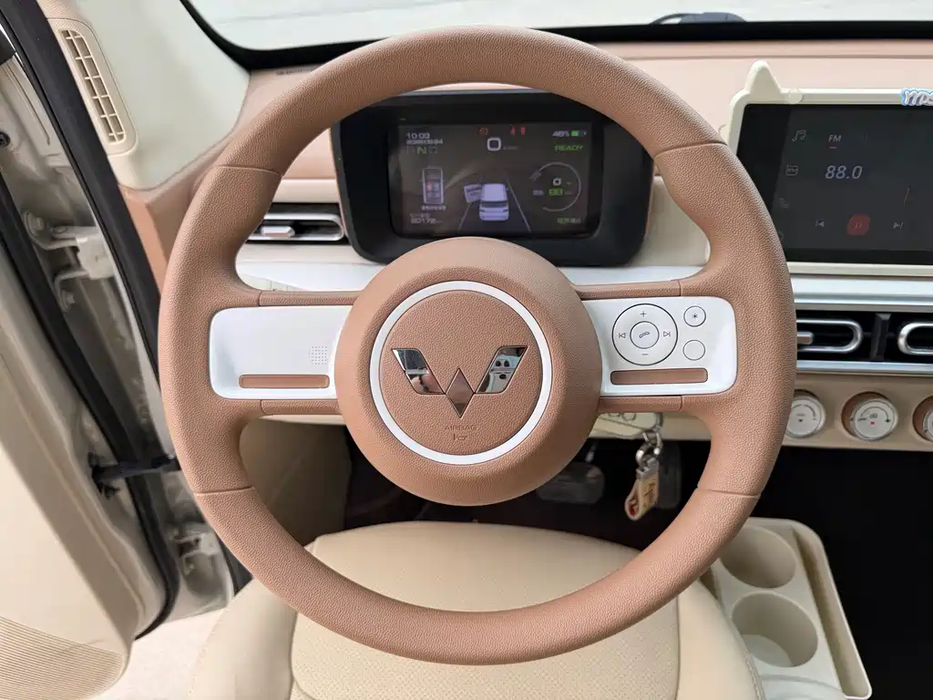 Wuling MINIEV — миниатюра 9
