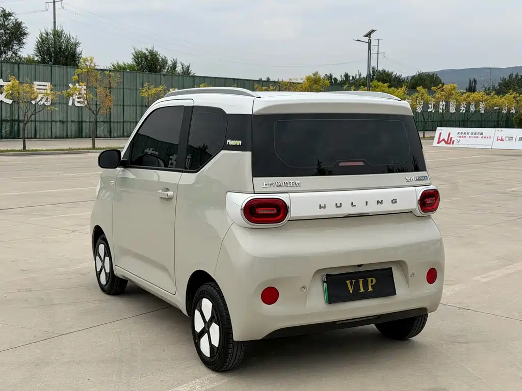 Wuling MINIEV — миниатюра 18