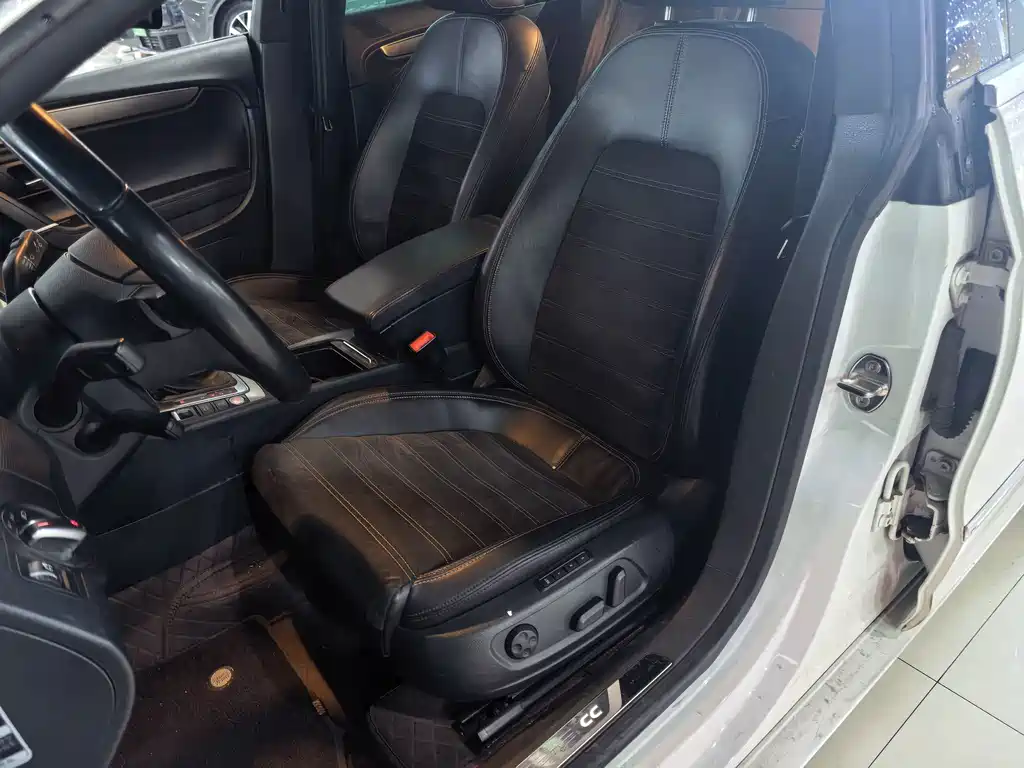 Volkswagen CC — миниатюра 2