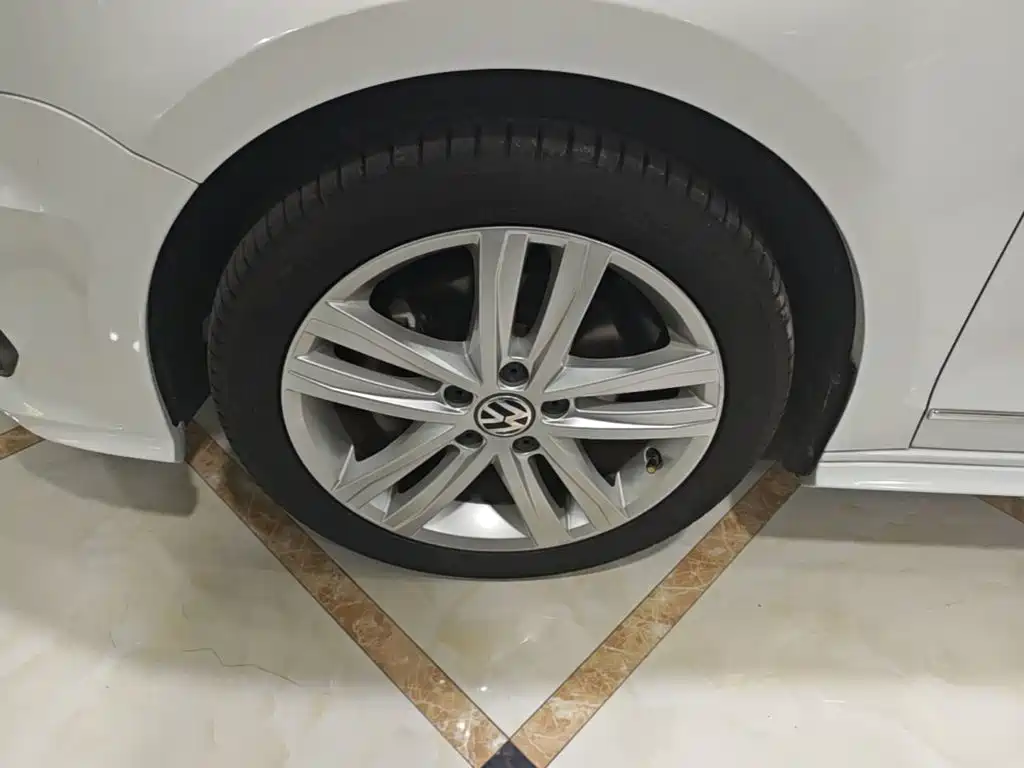 Volkswagen Sagitar — миниатюра 23