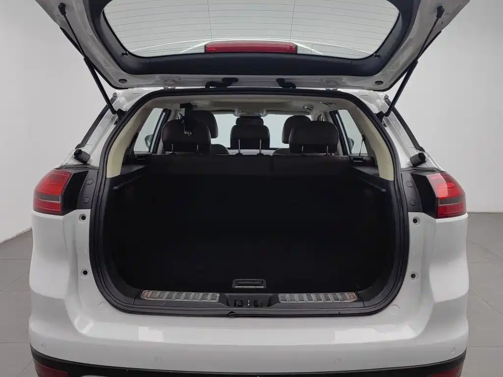 Geely Boyue — миниатюра 16