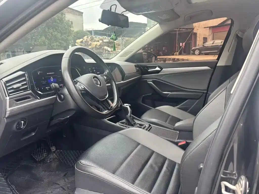 Volkswagen Sagitar — миниатюра 4