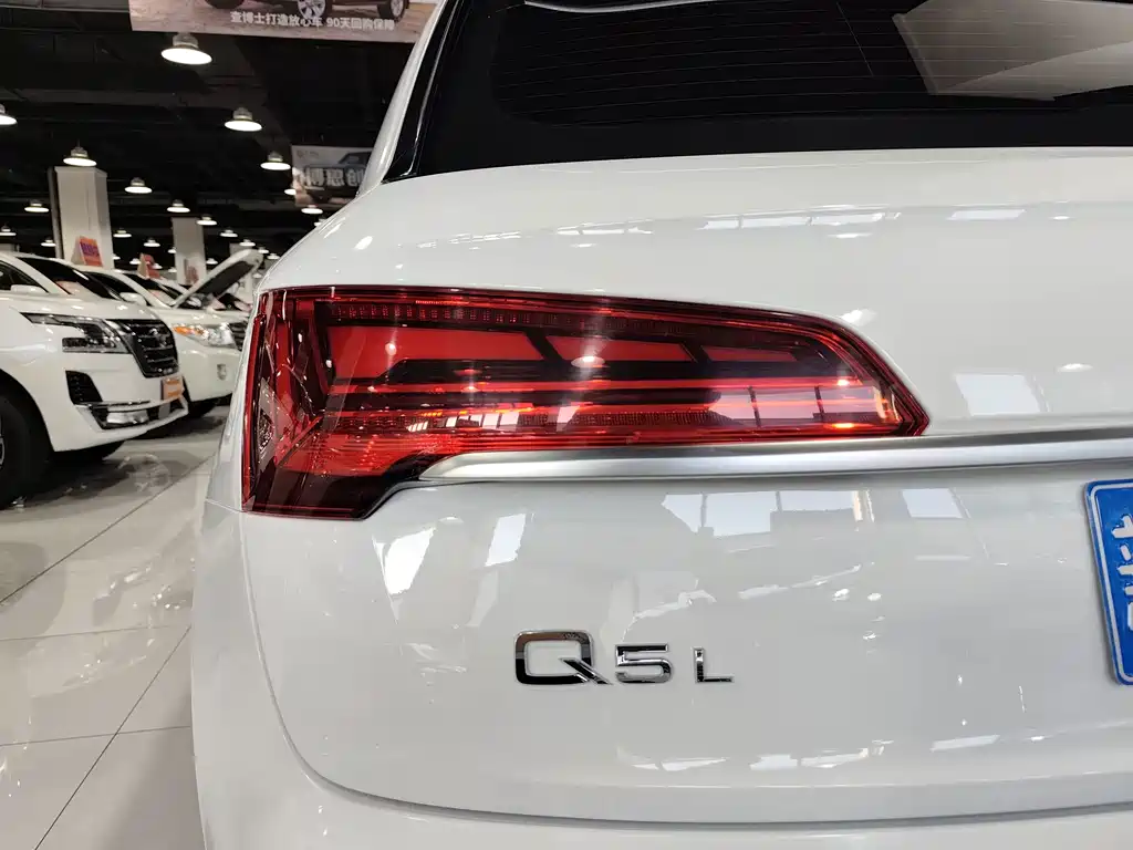 Audi Q5L — миниатюра 19
