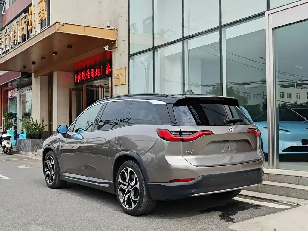 NIO ES8 — миниатюра 5