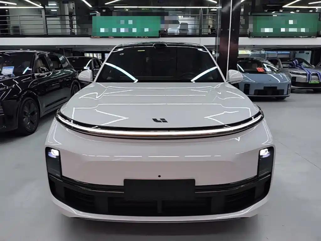 Li Auto Li L8 — миниатюра 3