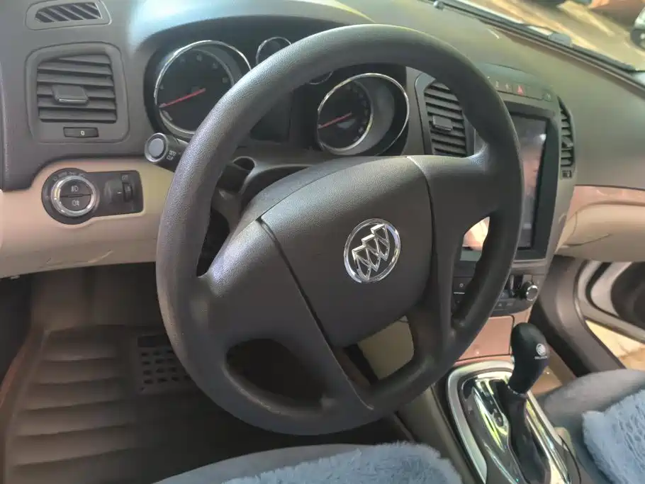 Buick Regal — миниатюра 14