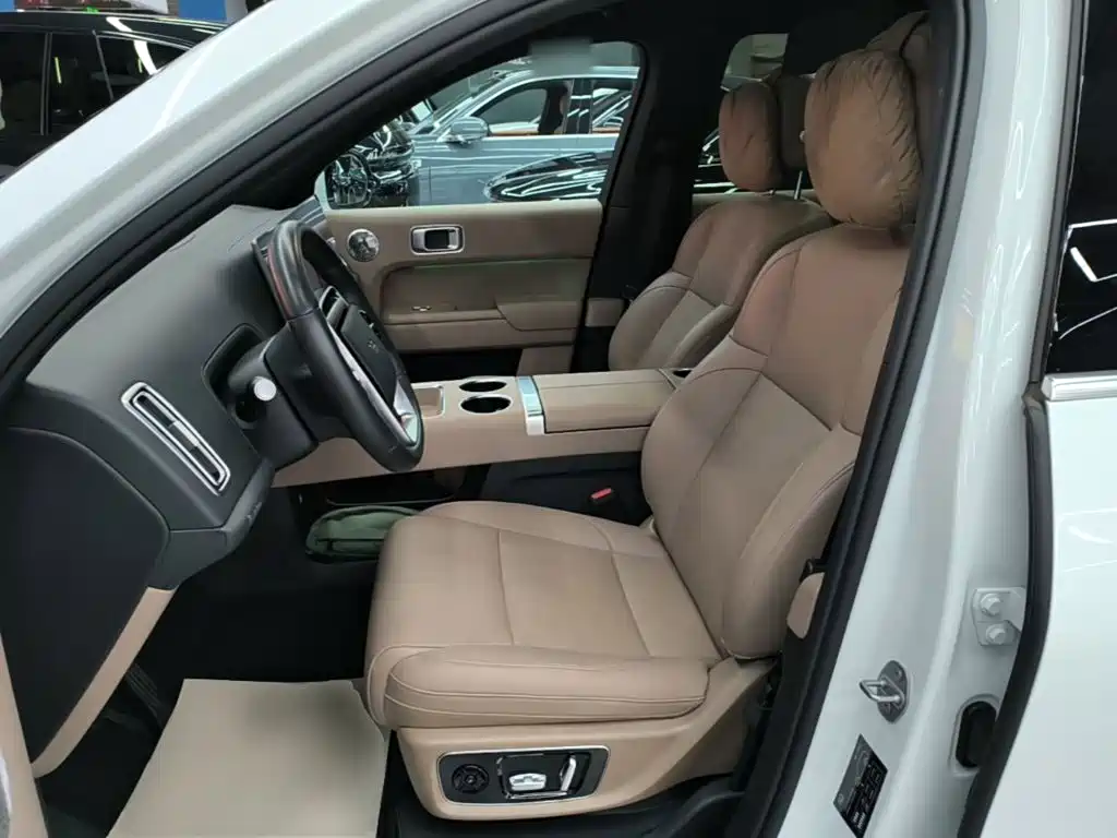 Li Auto Li L8 — миниатюра 15