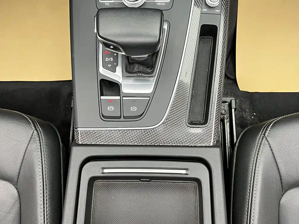 Audi Q5L — миниатюра 24