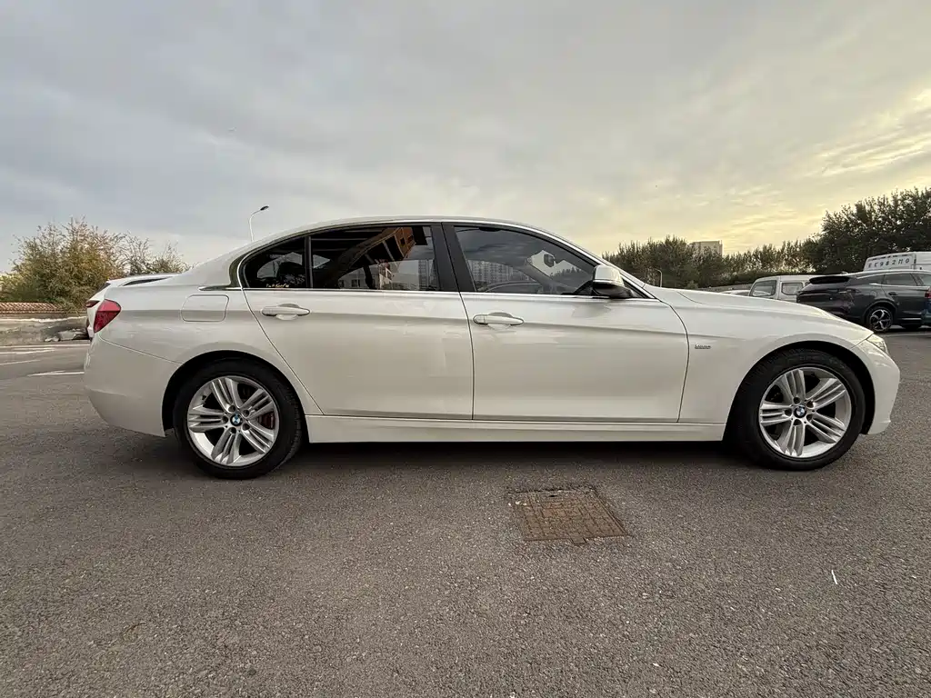 BMW 3 Series — миниатюра 8