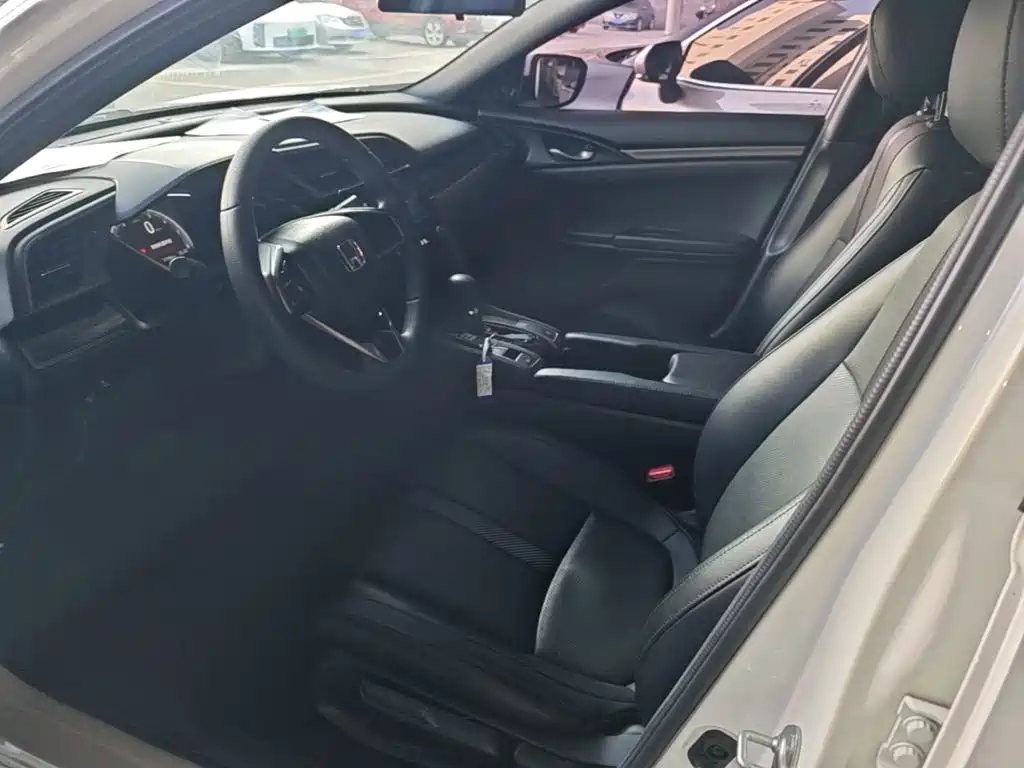 Honda Civic — миниатюра 15