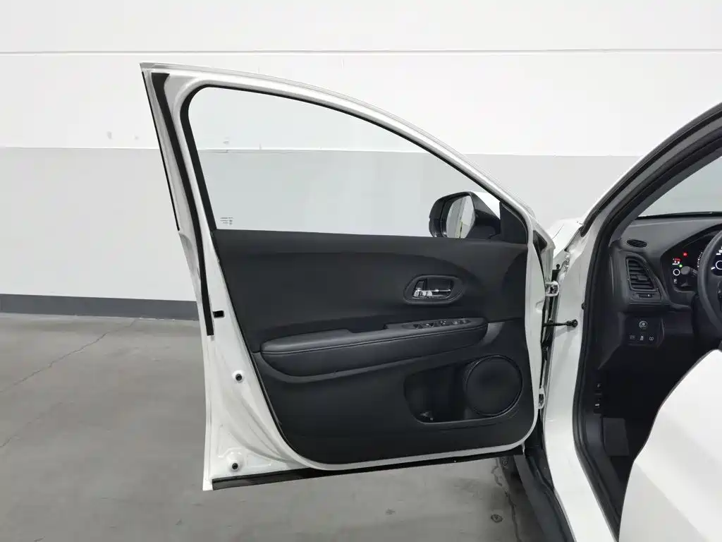 Honda Vezel — миниатюра 8