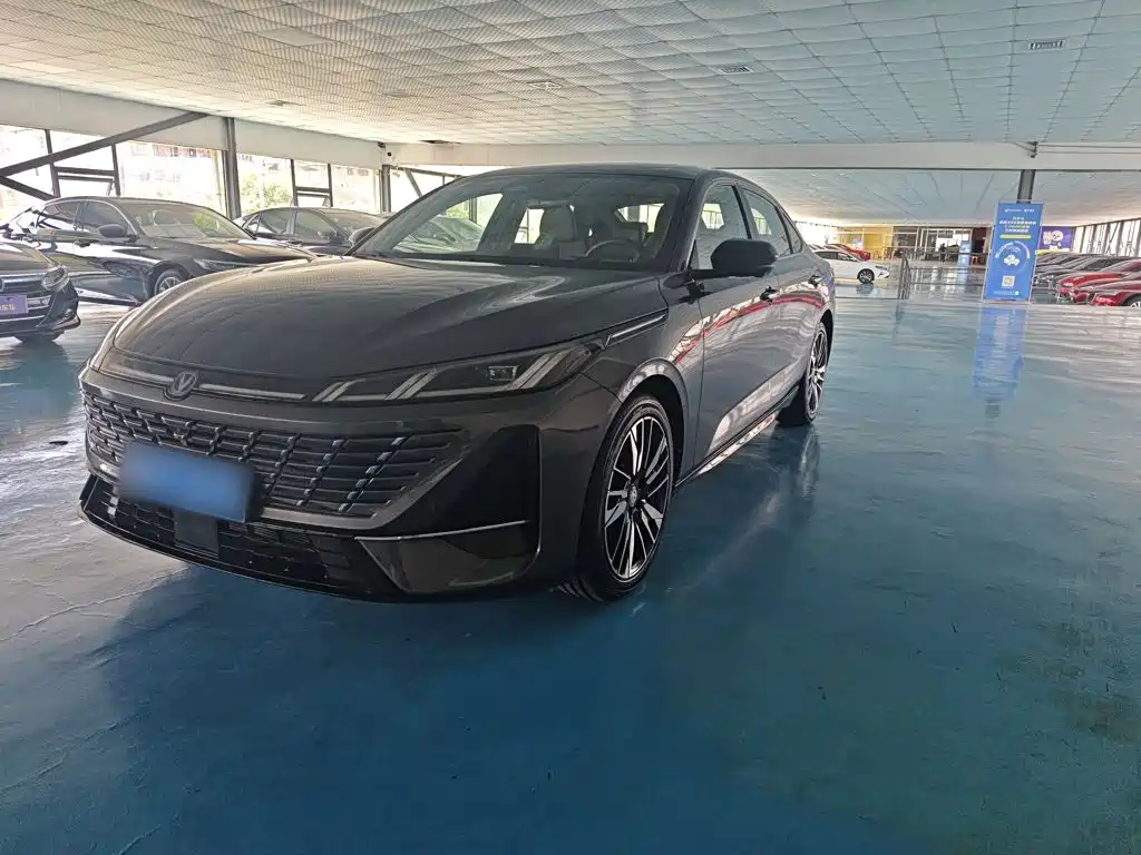 Changan Eado — миниатюра 2