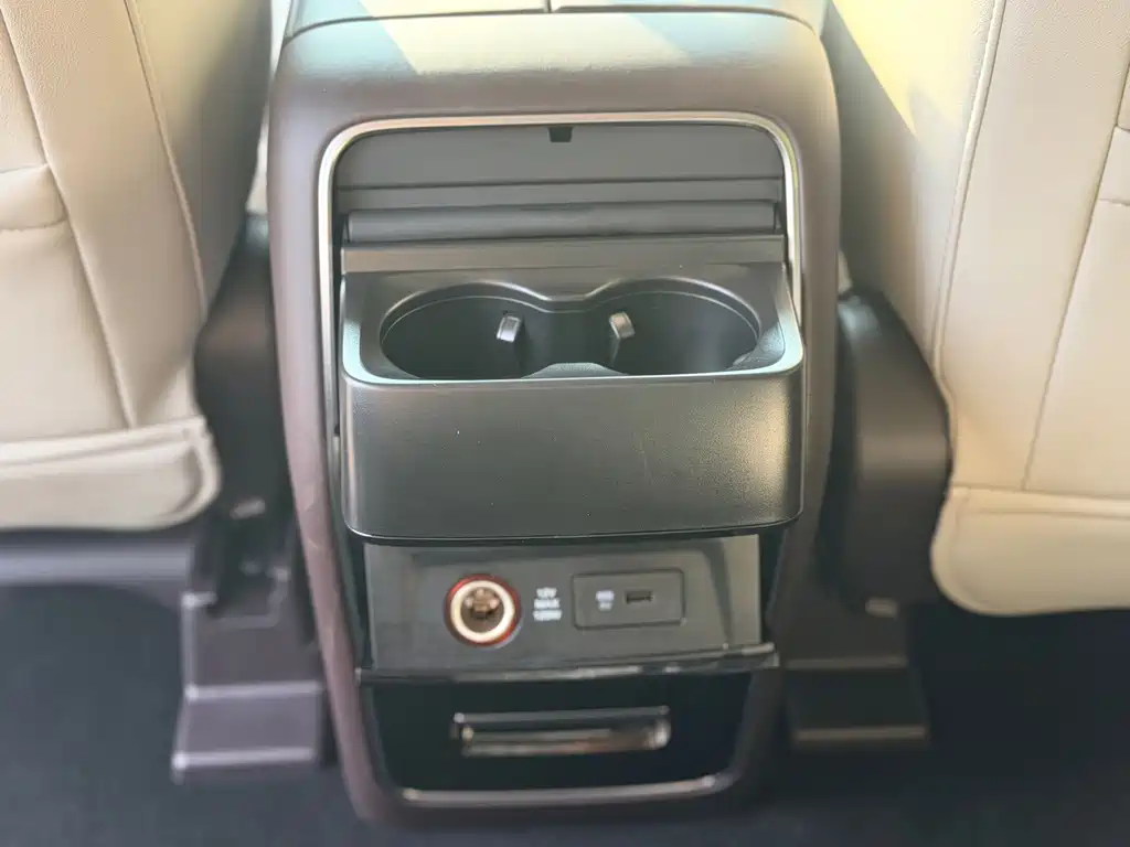 GAC Motor Trumpchi M8 — миниатюра 10