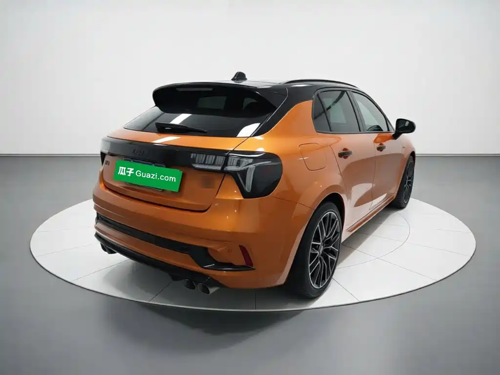Lynk & Co 02 Hatchback — миниатюра 6